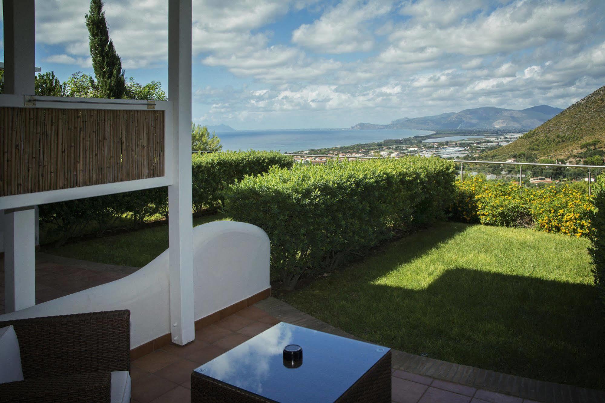 Moresco Park Hotel Sperlonga Exteriör bild
