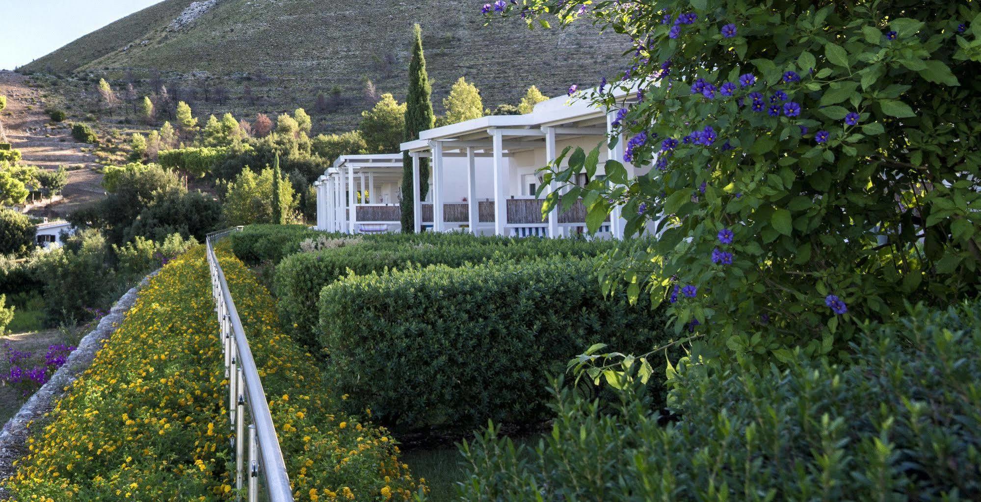 Moresco Park Hotel Sperlonga Exteriör bild